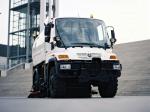 Mercedes-Benz Unimog U400 Road Service 2000 года